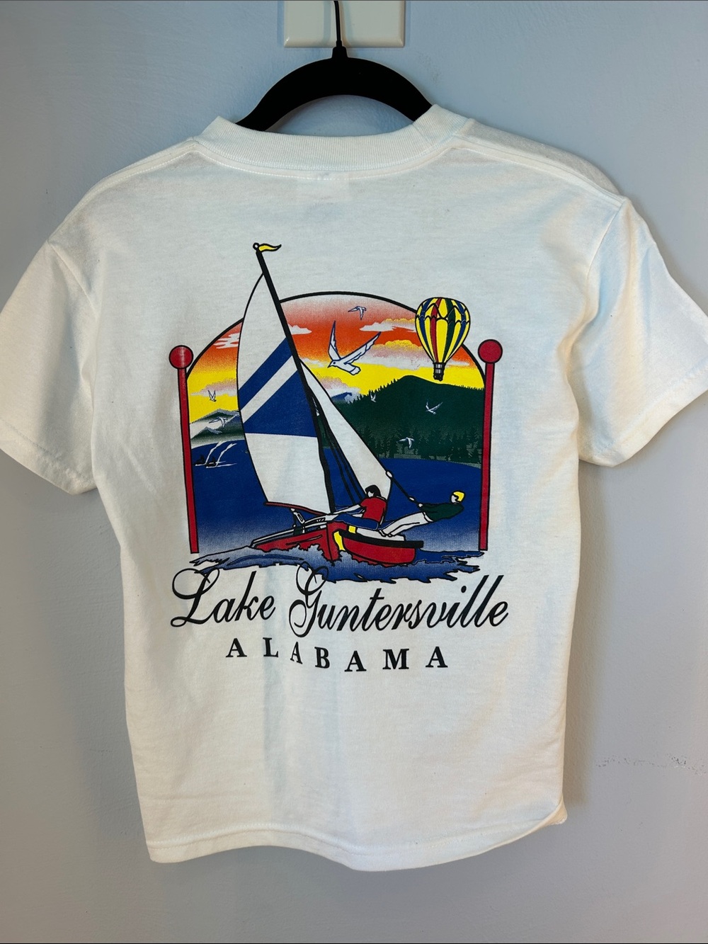 Graphic T-Shirt White Kids Lake Gubtersville